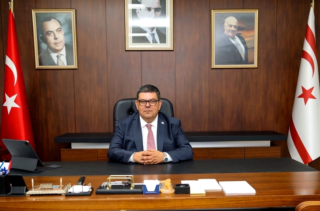 Berova: Özveri ile çalışmalarını sürdüren tüm sağlık çalışanlarının 14 Mart Tıp Bayramı’nı kutlarım”