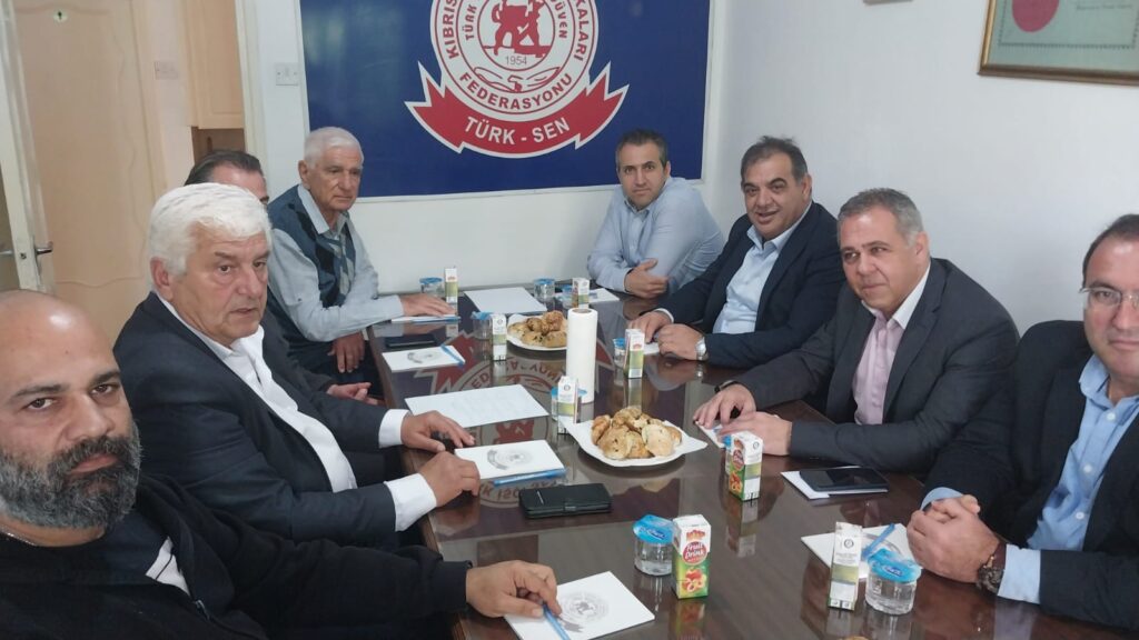 TÜRK-SEN ile SEK yetkilileri görüştü