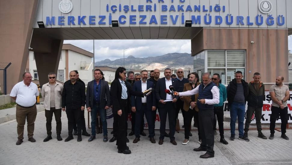 Sendikalar, cezaevindeki personel ihtiyacının bayram öncesine kadar giderileceği sözünü aldı, grev askıya alındı