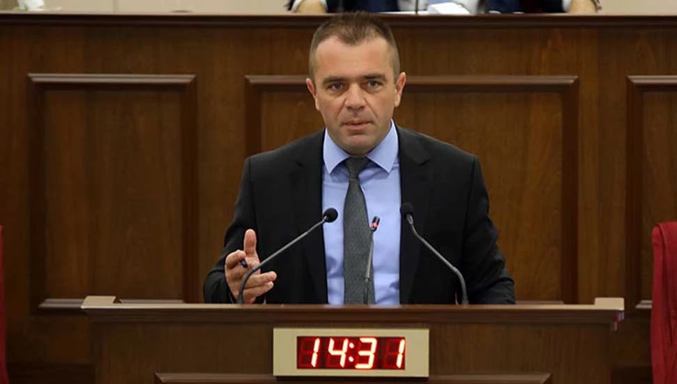 Salahi Şahiner: AKSA ile sözleşmenin bir an önce iptal edilmesi ve Kıb-Tek’e yatırım yapılması gerekiyor