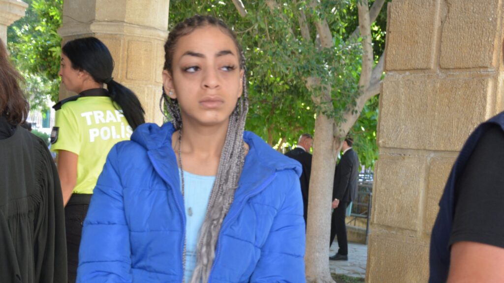 Lefkoşa’da aracında uyuşturucu madde bulunarak tutuklanan zanlı mahkemeye çıkarıldı!