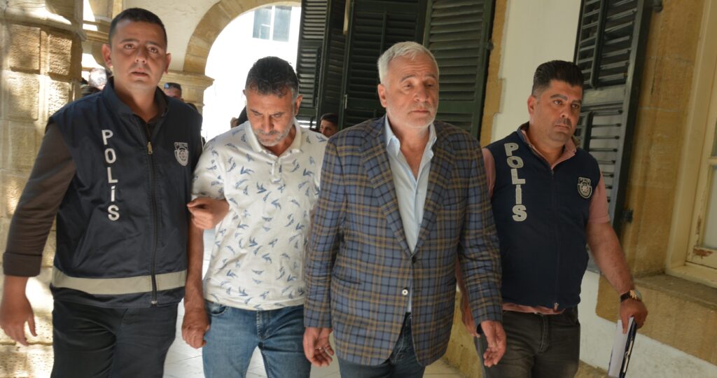 Haklarındaki soruşturma devam ediyor, 7 gün daha tutuklu kalacaklar!