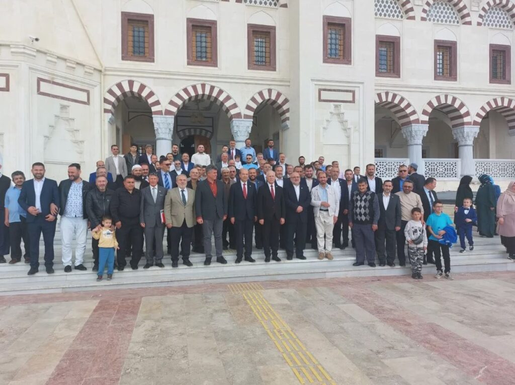 Din İşleri Başkanlığı ve Din Hizmetleri Müşavirliği bayramlaşma töreni ve öğle yemeği düzenledi