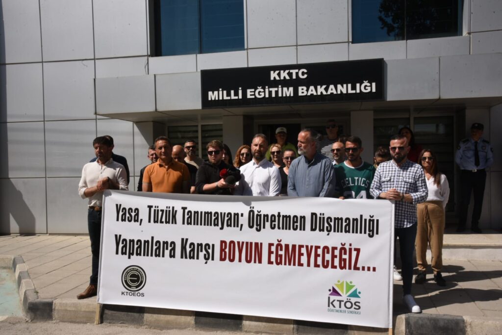 Maviş: “Okullarda aşısız çocuk var…”