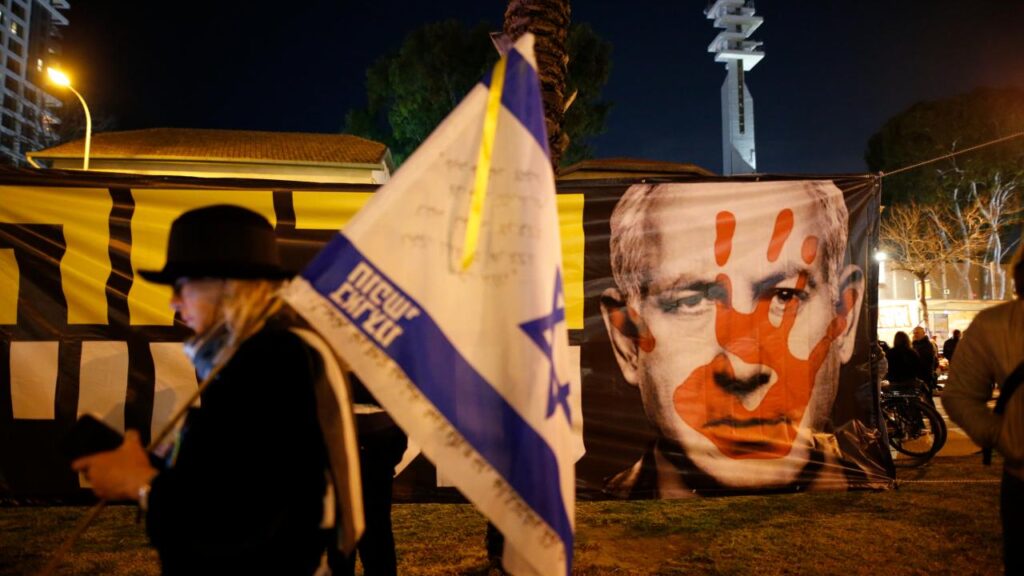İsrailli esirlerin yakınları Netanyahu’nun konutu önünde protesto gösterisi düzenledi