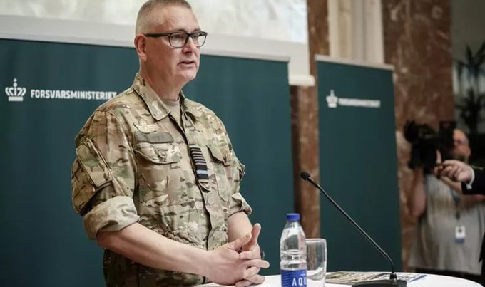 Danimarka’da fırkateynin bozuk olduğunu bildirmeyen Genelkurmay Başkanı görevden alındı