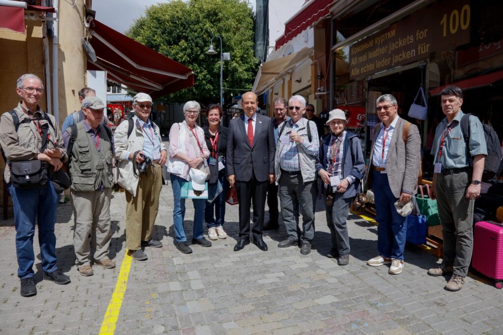 Cumhurbaşkanı Tatar, Arasta’yı ziyaret etti