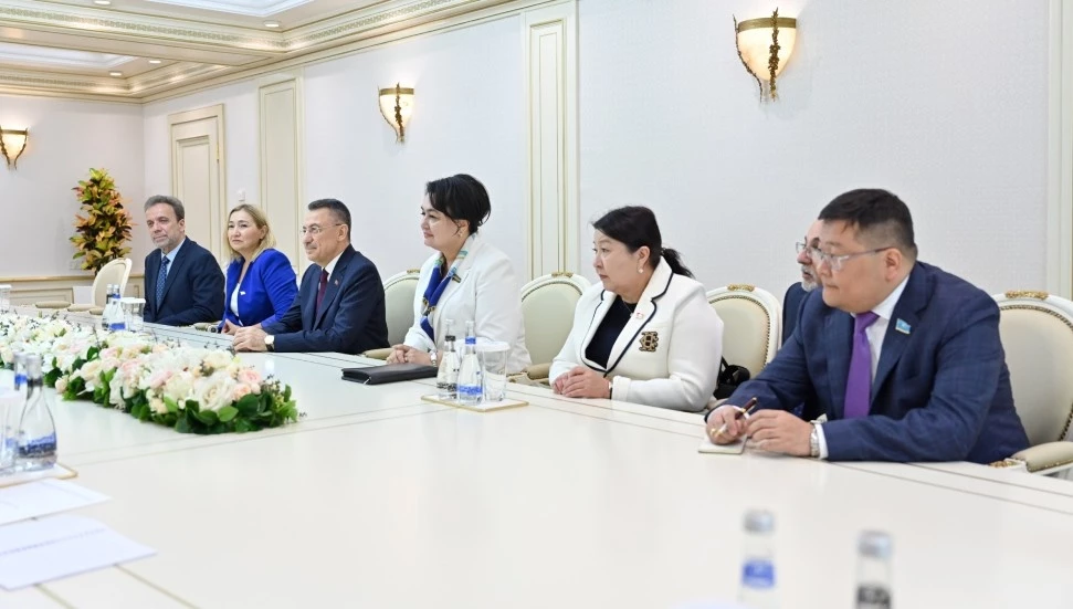 Öztürk, Azerbaycan Milli Meclisi Başkanı Gafarova tarafından kabul edildi