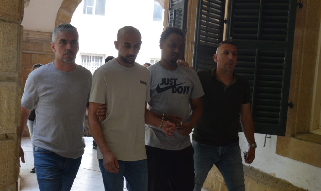 13 kilo uyuşturucuyla ilgili tutuklanan 3 zanlı yeniden mahkemeye çıkarıldı!