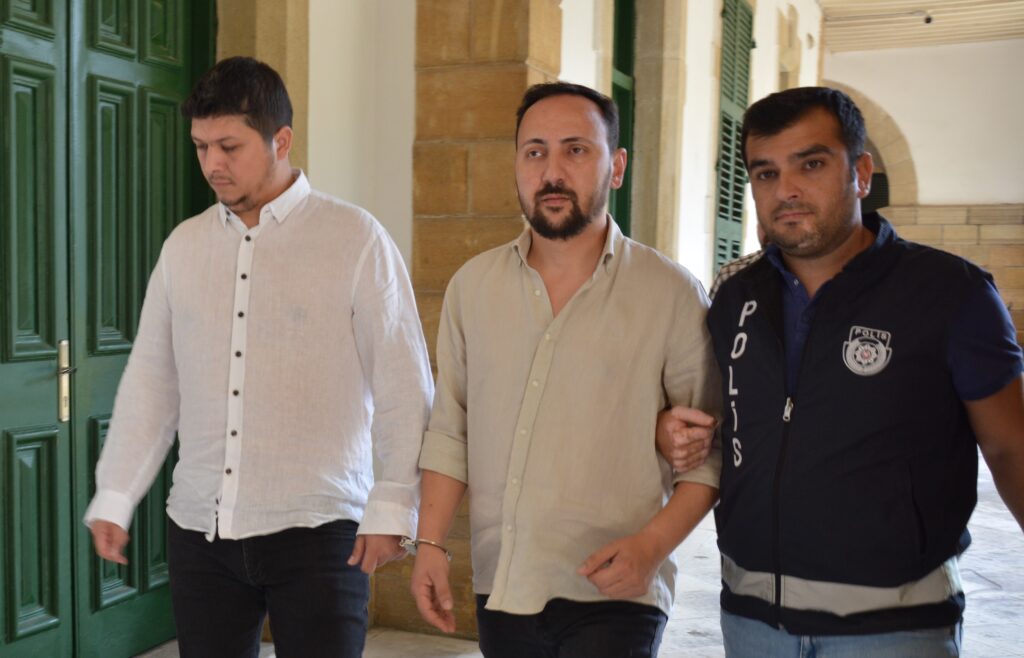 Sahte evrak davasın tutuklanan iki zanlı teminata bağlandı!