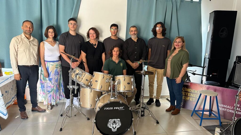 Liselerarası Müzik Yarışması Birincisi Namık Kemal Lisesi’ne ödülleri takdim edildi