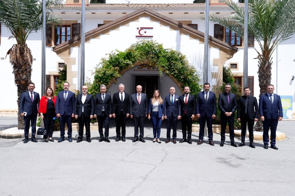 Cumhurbaşkanı Tatar, MTOSB heyetini kabul etti