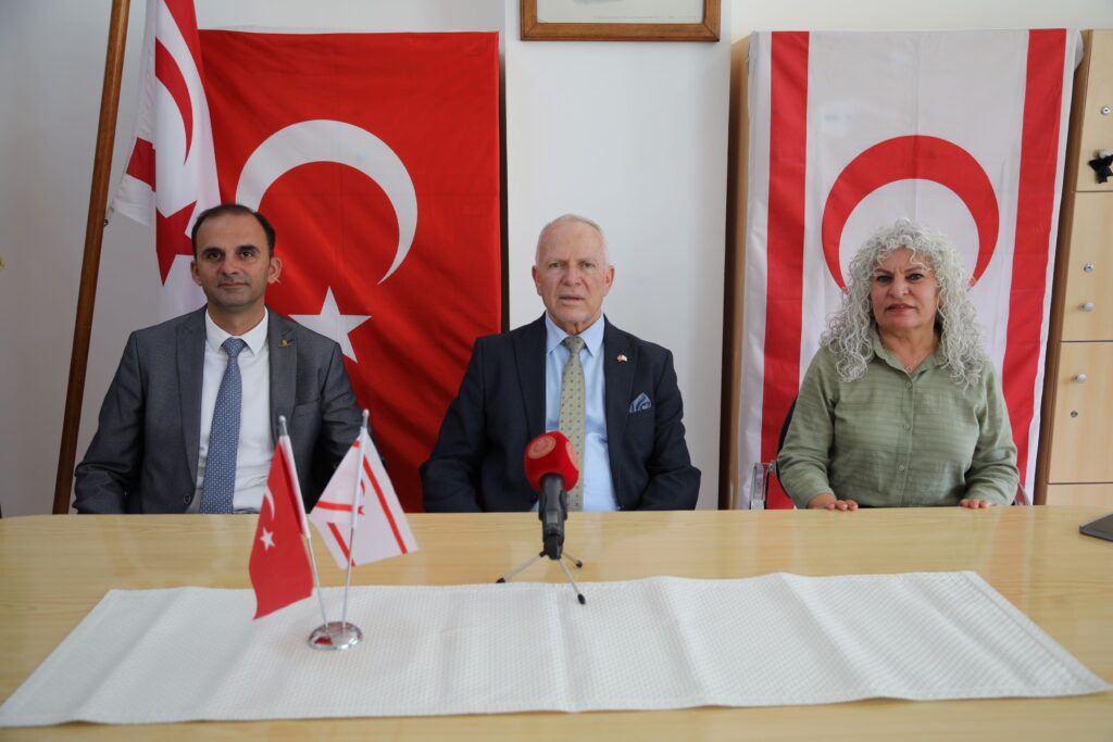 Meclis Başkanı Töre, Güzelyurt Meslek Lisesi’nde öğrenci ve öğretmenlerle bir araya geldi