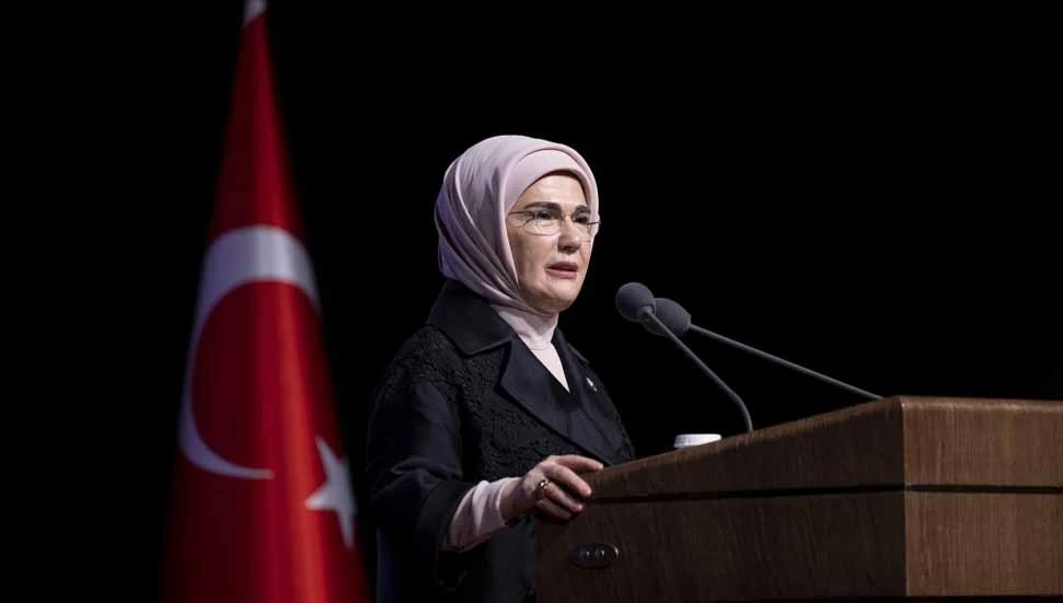 Emine Erdoğan: Yanarak can veren mazlumların çığlığı, vicdanlarımızda yankılanıyor
