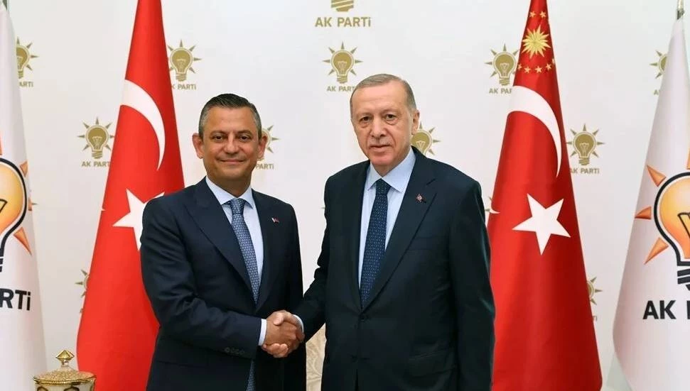 Erdoğan ile CHP lideri Özel görüşmesi sona erdi