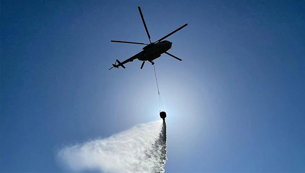 Güney Kıbrıs’a 18 mürettebatlı iki itfaiye helikopteri konuşlandırıldı