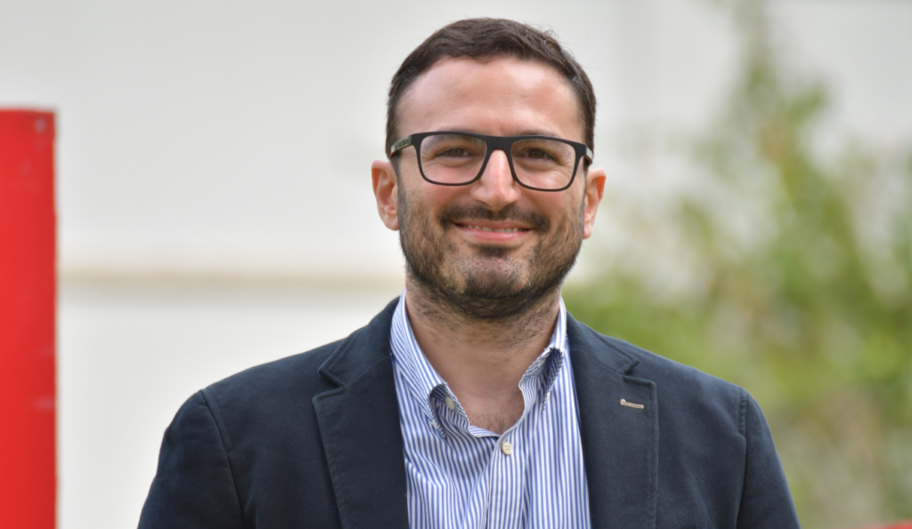 Feridun: “Bütün dert ‘berberler bile euroya geçti’dedirtmemek”