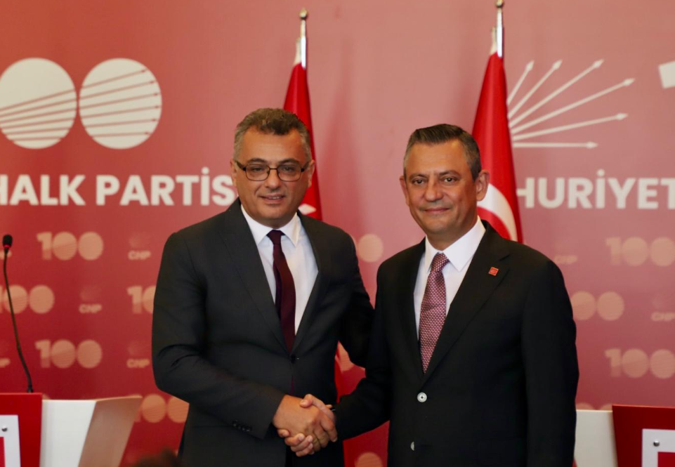 Erhürman ile Özel görüştü