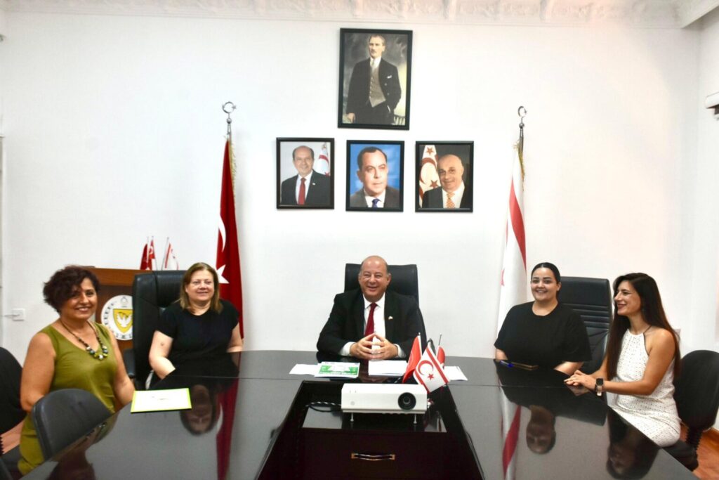 Dinçyürek: “Hepimizin hedefi tektir;  Bu ülkede en iyi şartlarda, sağlık hizmeti görülmesidir”