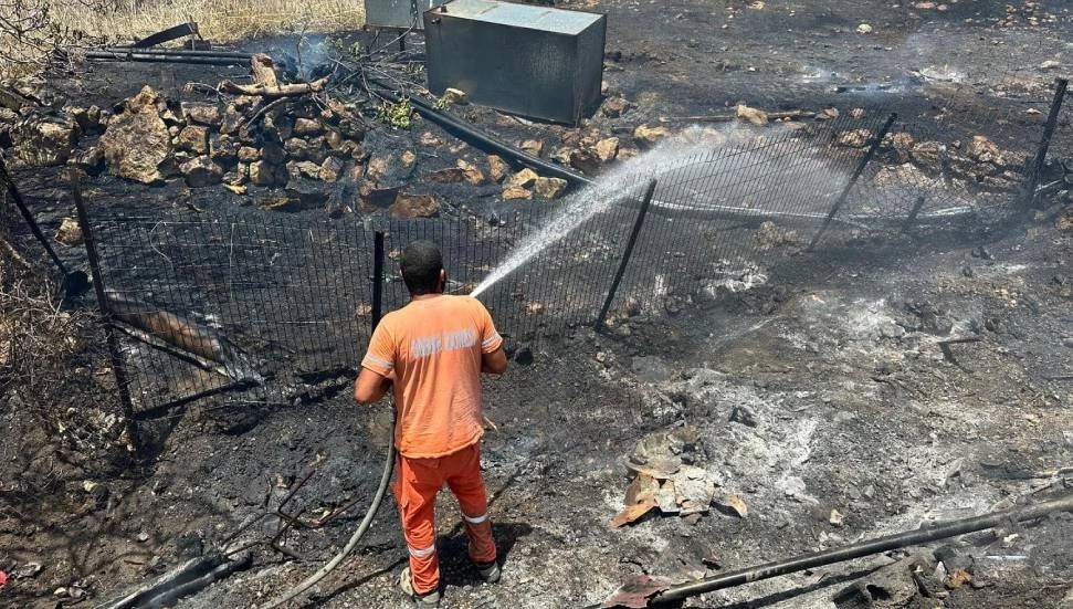 Bağlıköy’de çıkan yangını söndürme ve soğutma çalışmaları sürüyor