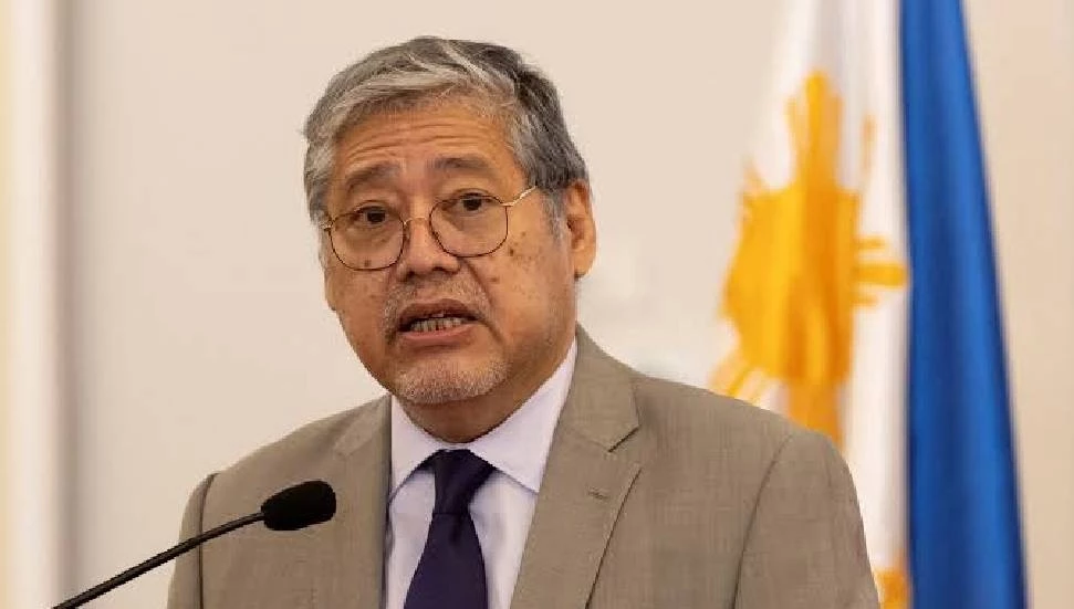 Filipinler Dışişleri Bakanı Güney Kıbrıs’ta resmi temaslarda bulundu