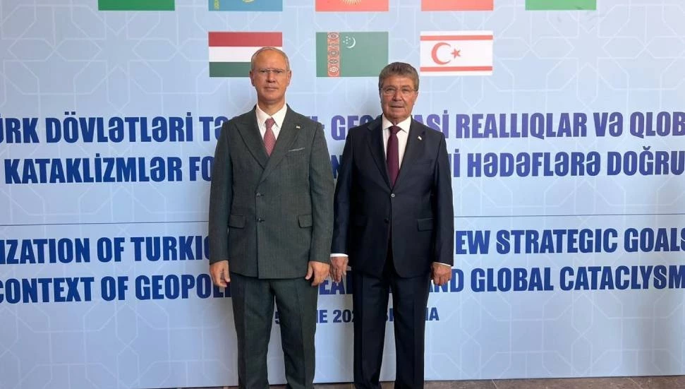 Başbakan Üstel ile Oğuzhan Hasipoğlu, TDT siyasal partiler toplantısına katıldı