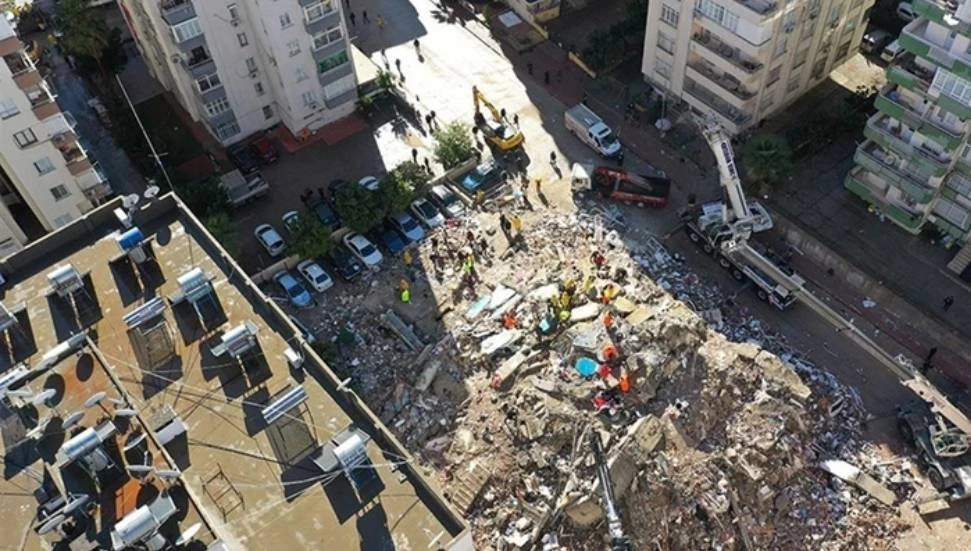 Müteahhidi, KKTC’de yakalanmıştı: ‘Adana’daki Alpargün Apartmanı’nın kolonlarında demir eksik’
