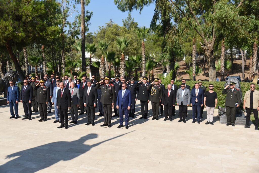“15 Temmuz Demokrasi ve Milli Birlik Günü” nedeniyle Boğaz Şehitliği’nde tören düzenlendi