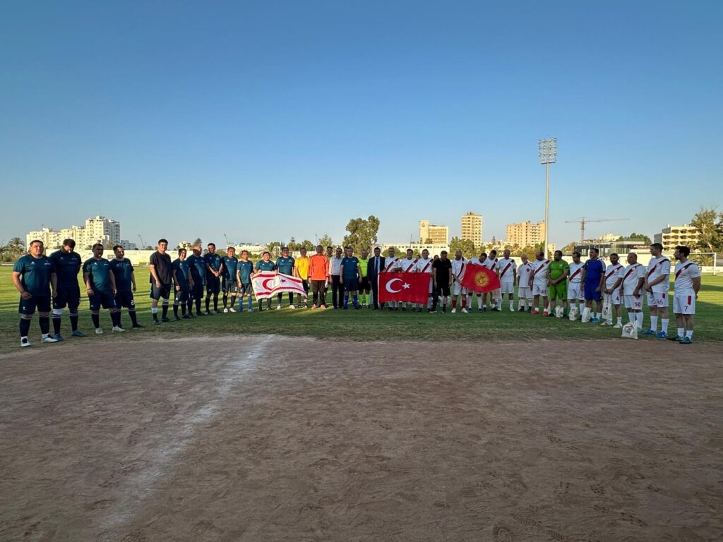 Kırgızistan Futbol Takımı ile KKTC Meclis Takımı dostluk maçı yaptı