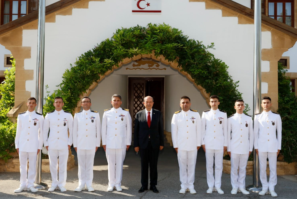 Cumhurbaşkanı Ersin Tatar, Deniz Harp Okulu heyetini kabul etti