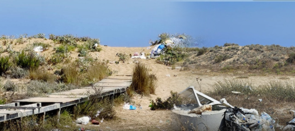 Altın Kumsal’da Çöp Sorunu