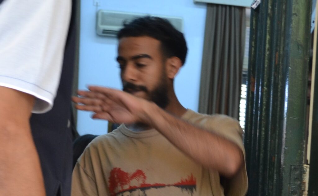 Yurt dışındaki kardeşine ceza yazdırmaya çalıştı!