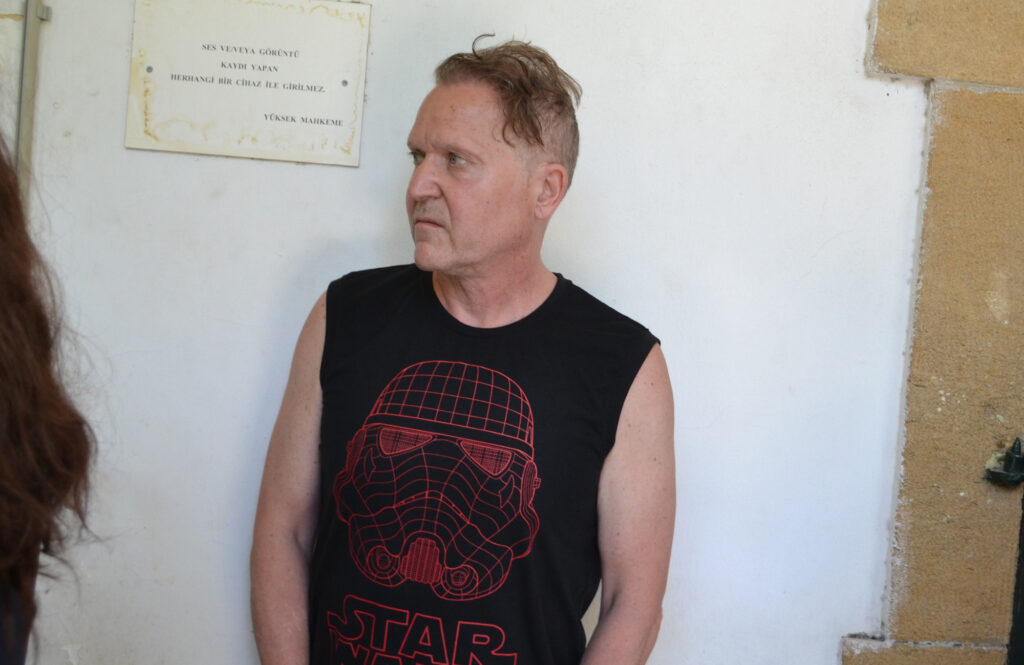 Lefkoşa’da telefon hırsızlığı yapan İtalya uyruklu zanlı mahkemeye çıkarıldı!