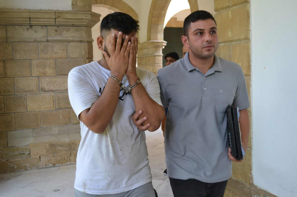 Lefkoşa’da yangına neden olan Pakistanlı mahkemeye çıkarıldı!