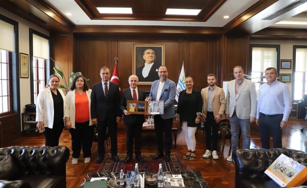 Sadıkoğlu: Kardeş şehirlerimiz vizyonumuzun gelişmesine katkı sağlıyor