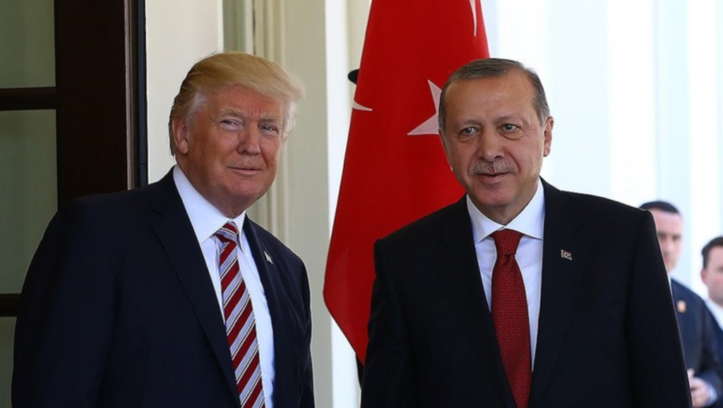 Erdoğan, Trump’la görüştü: “Suikast girişimi demokrasiye saldırı”