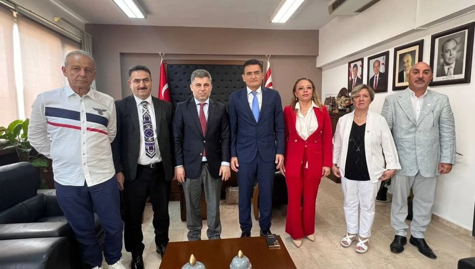 Bakan Oğuz, Türkiye’den sanayicileri kabul etti: Devletin bekası için çalışılıyor