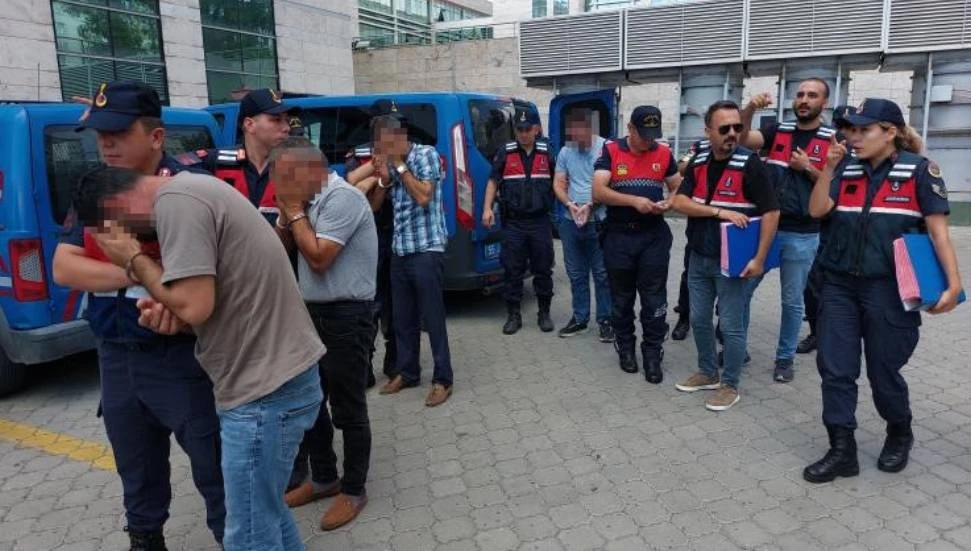 Türkiye’de geniş operasyon: Sahte KKTC ehliyeti basanlar yakandı