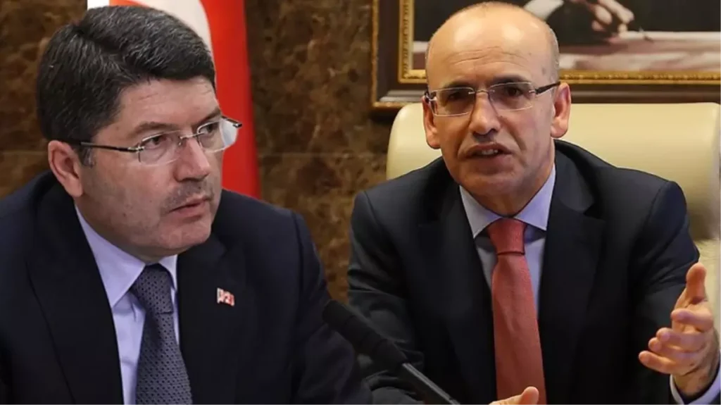 Bakan Tunç: Şimşek’e yönelik istifa iddiasıyla ekonomi hedef alındı