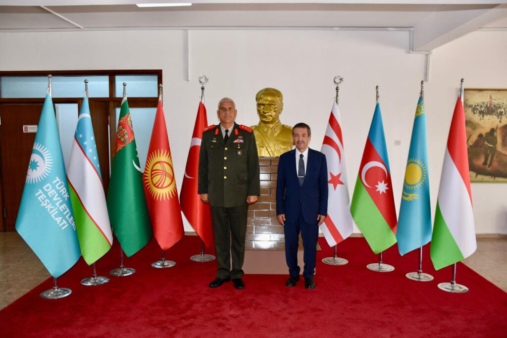 Ertuğruloğlu, Tümgeneral Aytaç ile görüştü