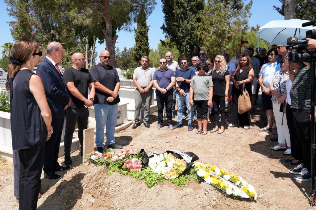 Gazeteci Süleyman Ergüçlü, birinci ölüm yıl dönümünde anıldı