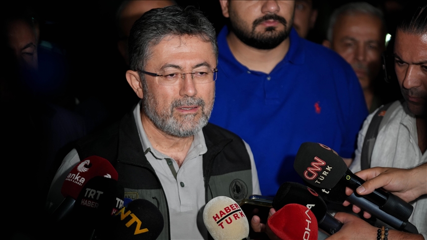 “Yangınların 69’u kontrol altına alındı, 6 aktif yangın var”