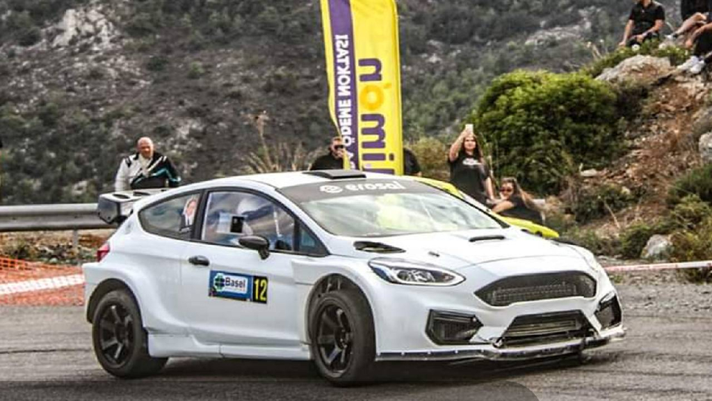 Boğaz-St. Hilarion yolunda tırmanma yarışı yapılıyor