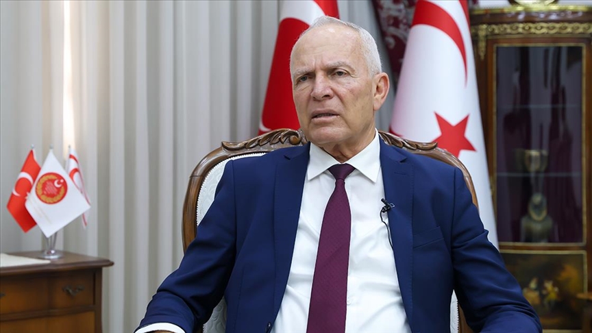 Töre: İngiltere Kıbrıs’a sadece asker değil savaş gemileri ve denizaltılar da gönderiyor