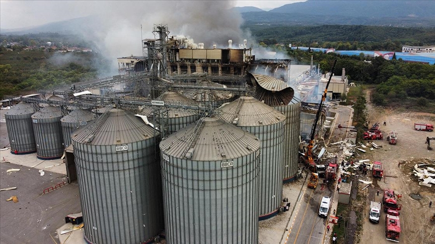 Sakarya’da makarna fabrikasındaki patlamada 30 kişi yaralandı