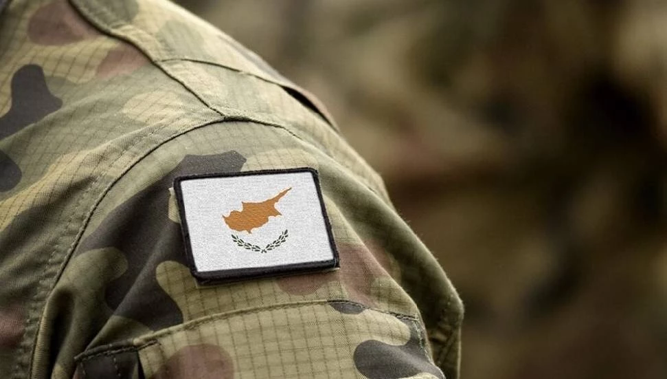 Güney Kıbrıs’ta kadınların gönüllü askerliğiyle öneri son aşamada