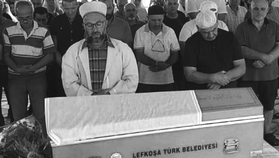 SMA hastası Asya bebek son yolculuğuna uğurlandı