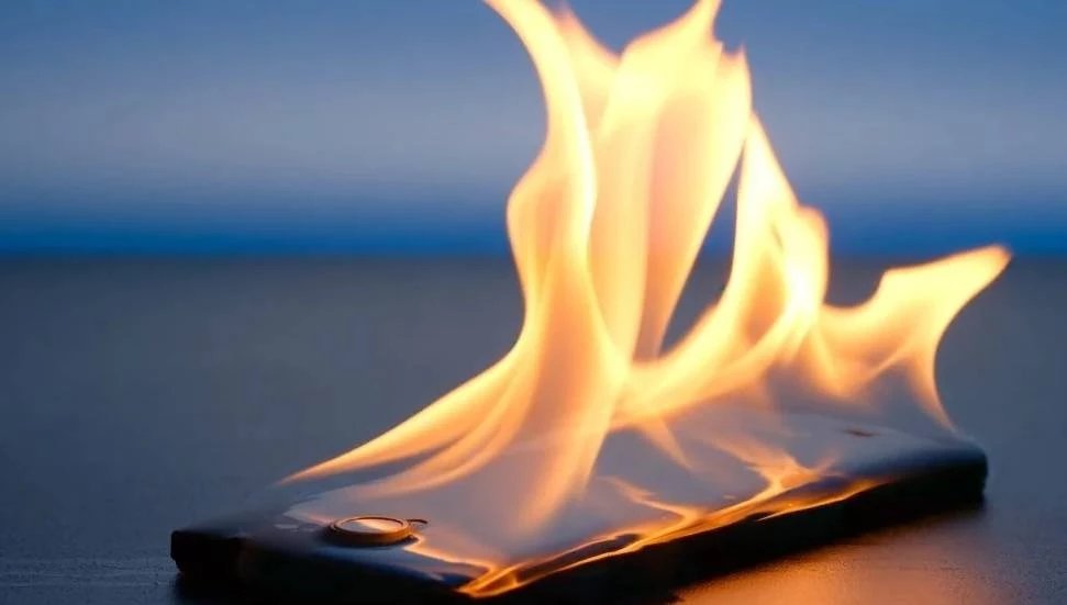 İsrail saldırısından sonra herkesin aklında o soru: Telefonlar uzaktan patlatılabilir mi?