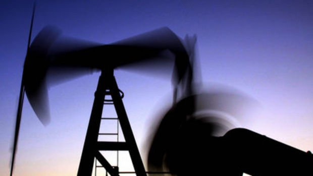 Petrol 2023’den bu yana en büyük haftalık kazancına yöneldi
