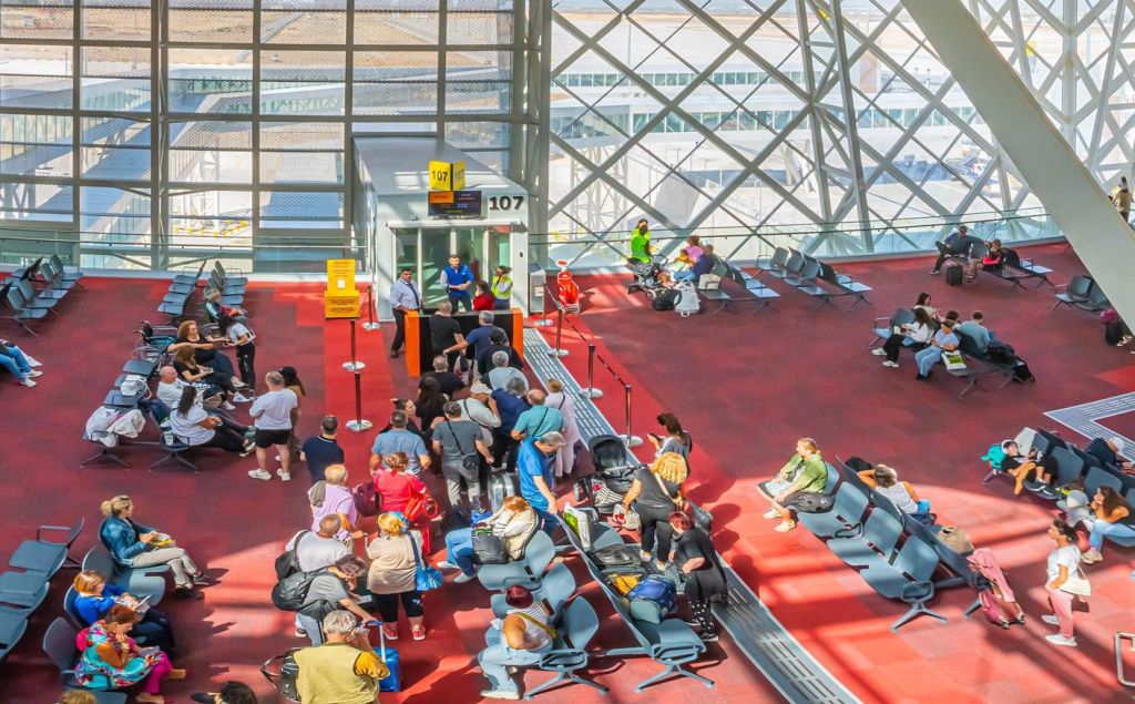 9 ayda 3 milyon 474 bin 99 yolcu, 21 bin 946 uçak seferi